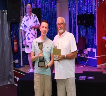 Singles WINNER - Sam Thomas